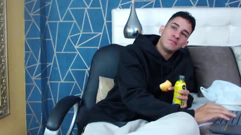 Snapshot of jakemoxleey chatting on 18, 1, 2025 jakemoxleey online show from 18, 1, 2025