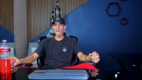 Snapshot of jakemoxleey chatting on 20, 1, 2025 jakemoxleey online show from 20, 1, 2025