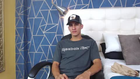 Snapshot of jakemoxleey chatting on 2, 2, 2025 jakemoxleey online show from 2, 2, 2025
