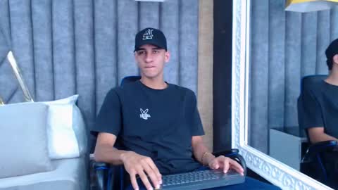 Snapshot of jakemoxleey chatting on 6, 3, 2025 jakemoxleey online show from 6, 3, 2025