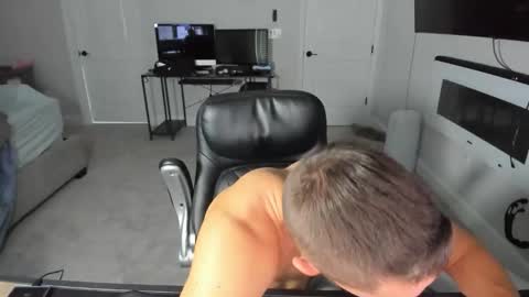 Snapshot of jakeorion chatting on 13, 5, 2026 Jake Orion online show from 13, 5, 2026