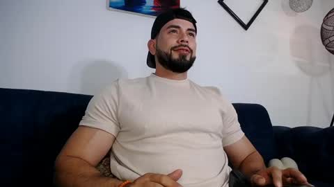 Snapshot of jakeskye chatting on 14, 5, 2026 JakeSkye online show from 14, 5, 2026