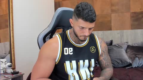 my name is sebas If you come here dont hesitate to say hello Im a guy who really likes having conversations and having hot online show from 26, 1, 2025