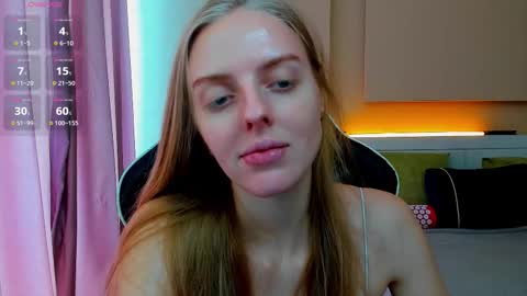 Snapshot of jam_cream chatting on 1, 10, 2025 Sofia online show from 1, 10, 2025