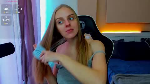 Snapshot of jam_cream chatting on 21, 10, 2025 Sofia online show from 21, 10, 2025