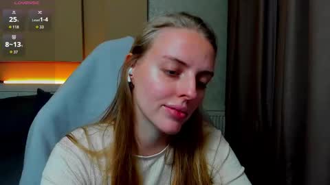 Snapshot of jam_cream chatting on 14, 11, 2025 Sofia online show from 14, 11, 2025