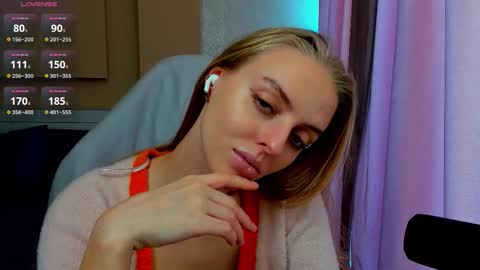 Snapshot of jam_cream chatting on 19, 11, 2025 Sofia online show from 19, 11, 2025