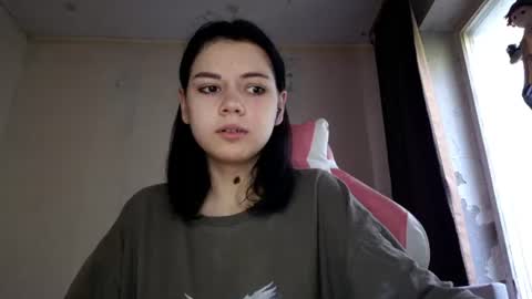 Mila online show from 10, 6, 2026
