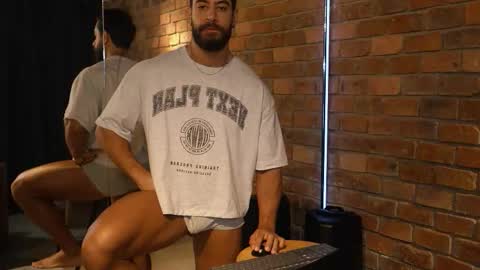 James Axel online show from 13, 10, 2025