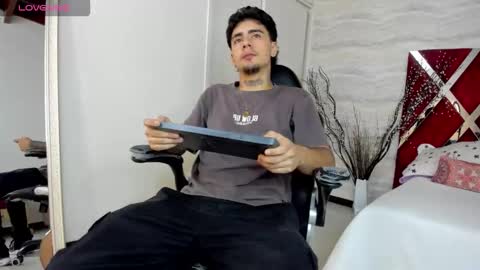 jamesdekker online show from 30, 10, 2025