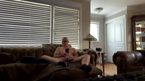 Snapshot of jamesjoyce52 chatting on 2, 11, 2025 jamesjoyce52 online show from 2, 11, 2025