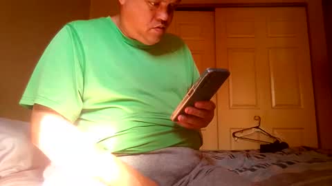Snapshot of jameskamin30 chatting on 1, 6, 2026 jameskamin30 online show from 1, 6, 2026