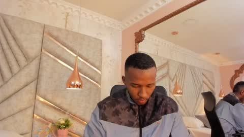 Snapshot of jamesparck chatting on 27, 1, 2025 James online show from 27, 1, 2025