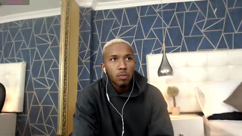 Snapshot of jamesparck chatting on 6, 2, 2025 James online show from 6, 2, 2025