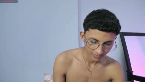 Snapshot of jamess_blanco chatting on 8, 10, 2025 jamess_blanco online show from 8, 10, 2025