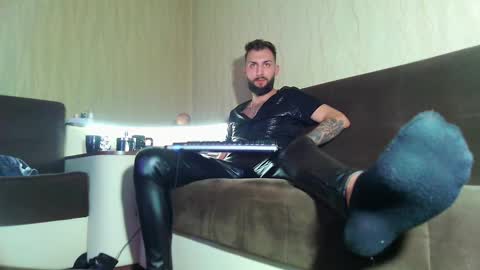 Robbie online show from 22, 2, 2025