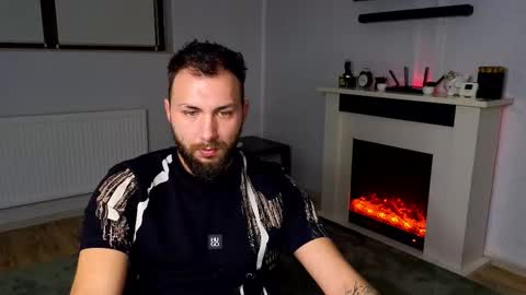 Robbie online show from 12, 11, 2025