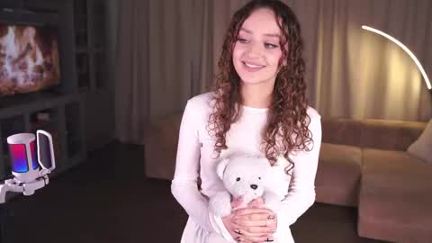 Snapshot of jamilastoots chatting on 28, 10, 2025 Jamilla online show from 28, 10, 2025