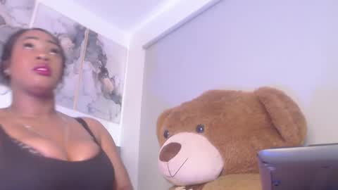 Snapshot of janeebony_ chatting on 23, 10, 2025 Jane online show from 23, 10, 2025