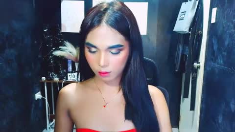 Janelarose online show from 8, 4, 2026