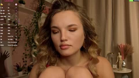 Hi Im Alice and here youll find something online show from 18, 12, 2025