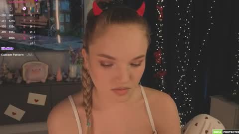 Hi Im Alice and here youll find something online show from 15, 4, 2026