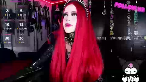 Snapshot of janna_ink chatting on 8, 9, 2025 online show from 8, 9, 2025