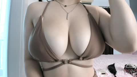 Amelle online show from 28, 2, 2025