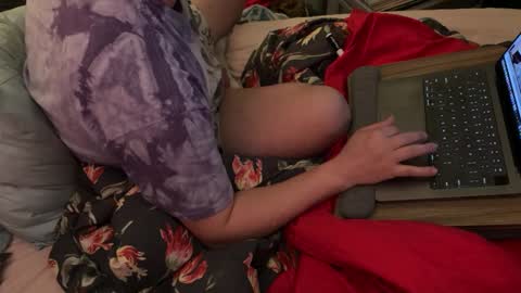 jaqenhghr online show from 25, 12, 2024