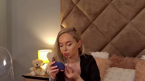 Snapshot of jaquelinemerlot chatting on 10, 12, 2024 jaquelinemerlot online show from 10, 12, 2024