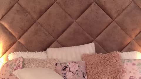 Snapshot of jaquelinemerlot chatting on 4, 12, 2025 jaquelinemerlot online show from 4, 12, 2025