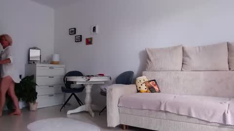 Jasmin room for people 40 online show from 12, 7, 2026