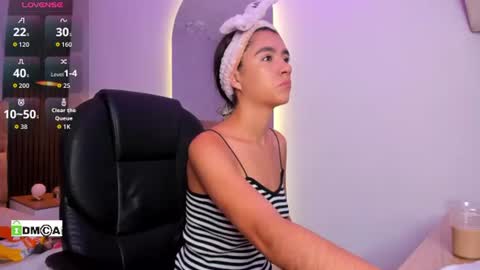 Snapshot of jasmin_adams chatting on 20, 6, 2026 Jasmin online show from 20, 6, 2026