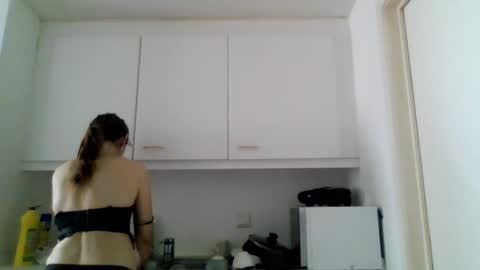 JasmineGlamour online show from 8, 8, 2026