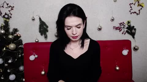 JasmineKouch online show from 18, 1, 2025