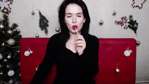 JasmineKouch online show from 19, 1, 2025