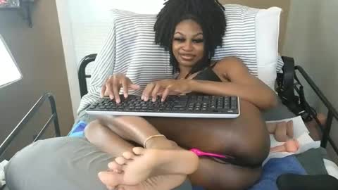 Jasmine Linley online show from 19, 9, 2025