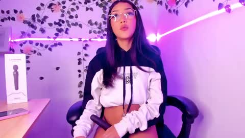 Snapshot of jaulyn_18 chatting on 17, 4, 2026 Jaulyn online show from 17, 4, 2026