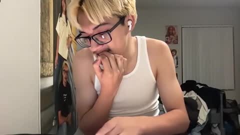 jay10697 online show from 22, 4, 2026