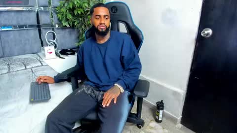 Snapshot of jay_jhonson chatting on 28, 4, 2026 jay jhonson online show from 28, 4, 2026