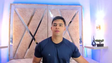 Snapshot of jayd_muscle chatting on 15, 11, 2025 jayd_muscle online show from 15, 11, 2025