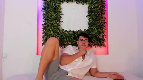 Snapshot of jaygrip chatting on 12, 1, 2026 Jay online show from 12, 1, 2026