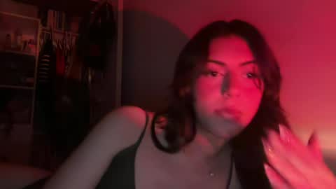 Snapshot of jayla_yen chatting on 15, 7, 2026 Jayla online show from 15, 7, 2026