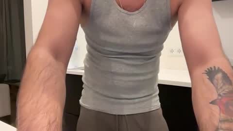 Snapshot of jayr640 chatting on 21, 10, 2025 SilentScorpio online show from 21, 10, 2025