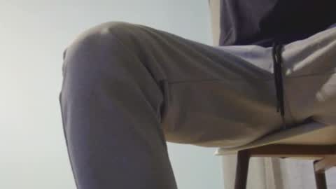 Snapshot of jaysky5463 chatting on 11, 11, 2025 rtyhnrtshjrsehgbt online show from 11, 11, 2025