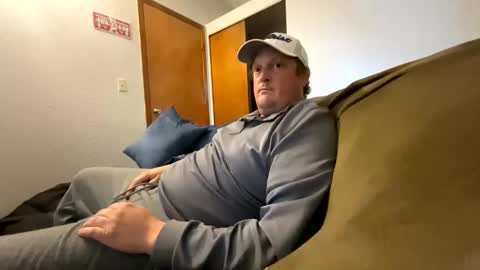 Snapshot of jbboy82 chatting on 10, 11, 2025 jbboy82 online show from 10, 11, 2025