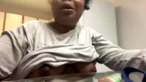 JCCaramelbarbie online show from 19, 1, 2025