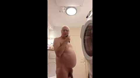 Snapshot of jdegroot056 chatting on 2, 6, 2026 Daddy J online show from 2, 6, 2026