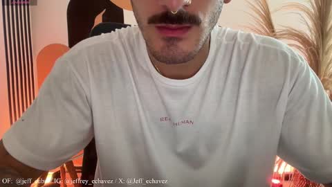 Snapshot of jeff_cube chatting on 10, 11, 2025 Jeff and Mugi Independent model online show from 10, 11, 2025