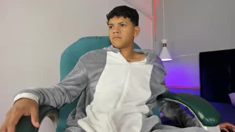 Snapshot of jeffry_wolvess chatting on 25, 2, 2026 Jeffry online show from 25, 2, 2026